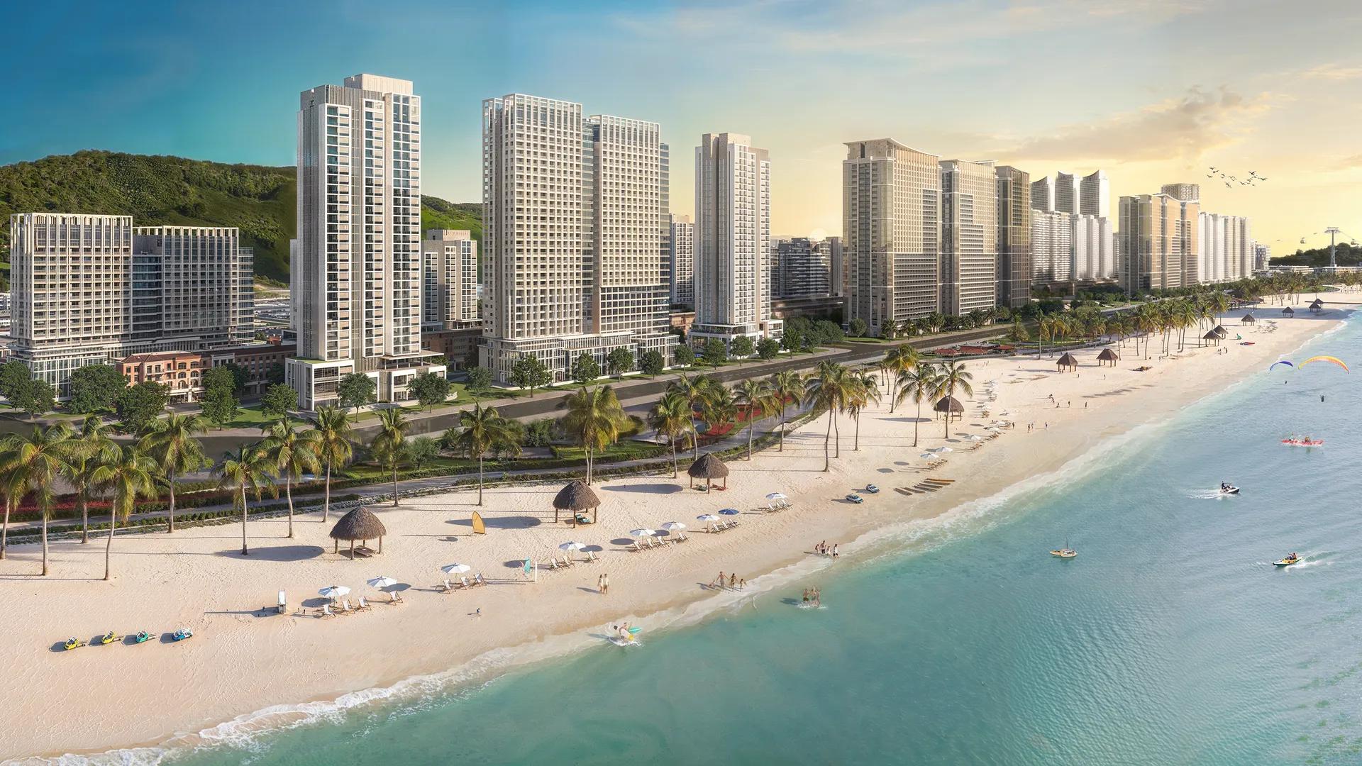 Các khối nhà cao tầng dọc bãi biển — Sun Elite City, Quảng Ninh